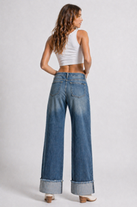 Venta Stud Low Rise Cuffed Jean