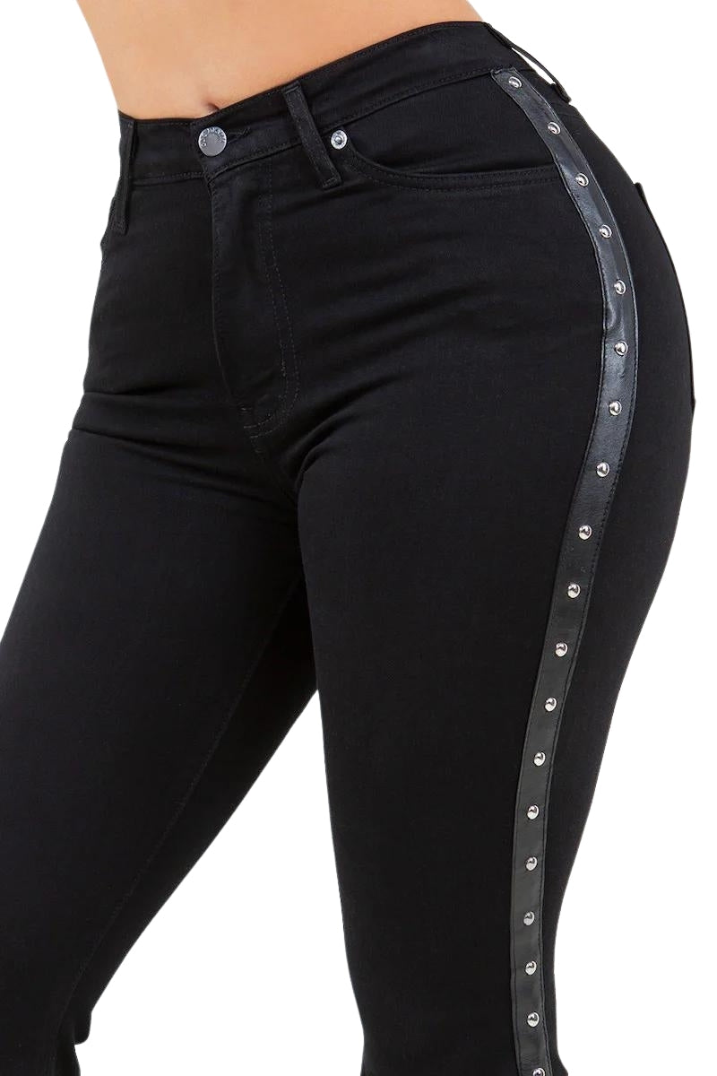 Ropin' Bell Bottom Jean in Black