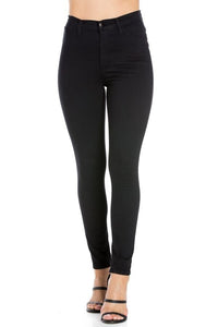 Classic High Rise Skinny Jean in Black